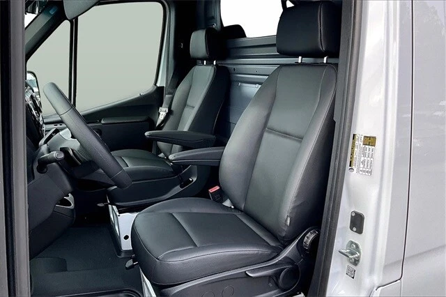 2025 Mercedes-Benz VS30 Sprinter - Image 12 of 12