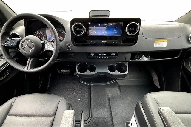 2025 Mercedes-Benz VS30 Sprinter - Image 7 of 12