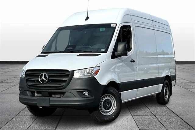 2025 Mercedes-Benz VS30 Sprinter - Image 2 of 12
