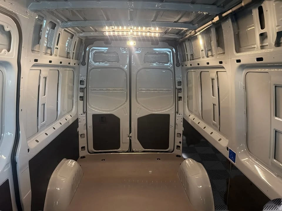 2025 Mercedes-Benz VS30 Sprinter - Image 16 of 20