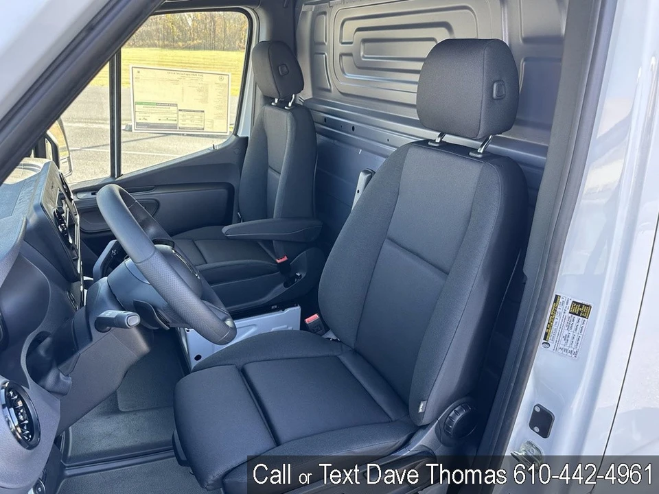 2025 Mercedes-Benz VS30 Sprinter - Image 12 of 21