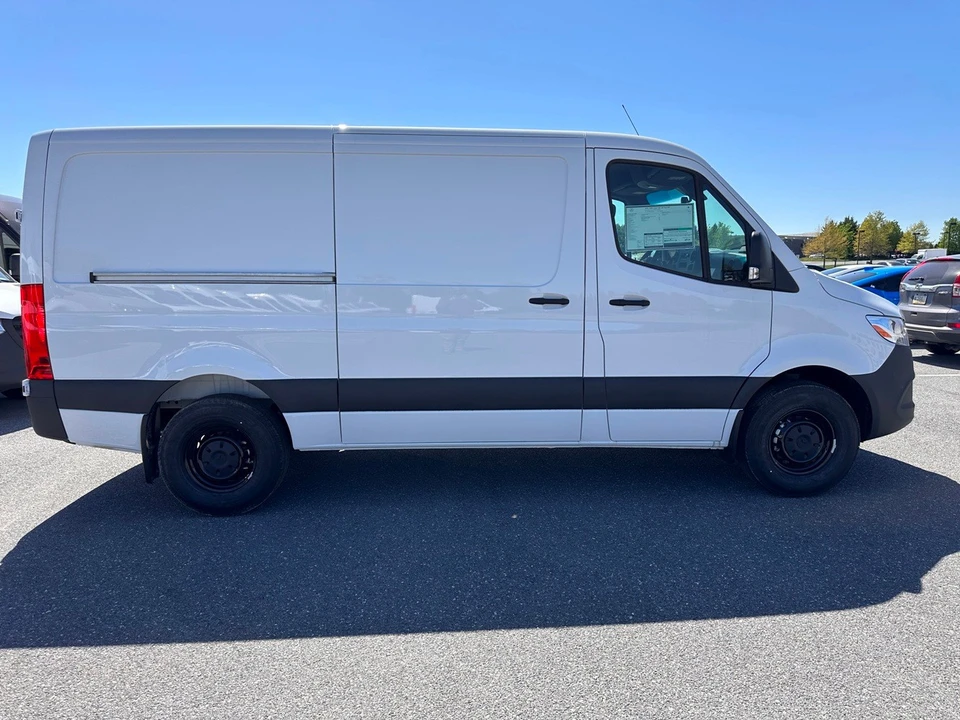 2025 Mercedes-Benz VS30 Sprinter - Image 3 of 21