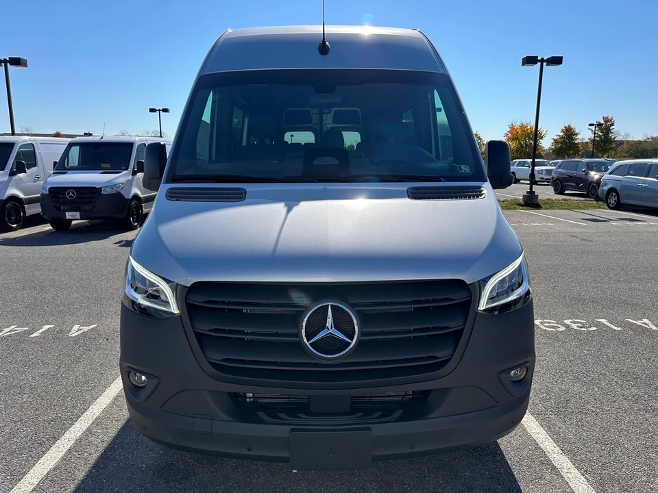 2025 Mercedes-Benz VS30 Sprinter - Image 2 of 21