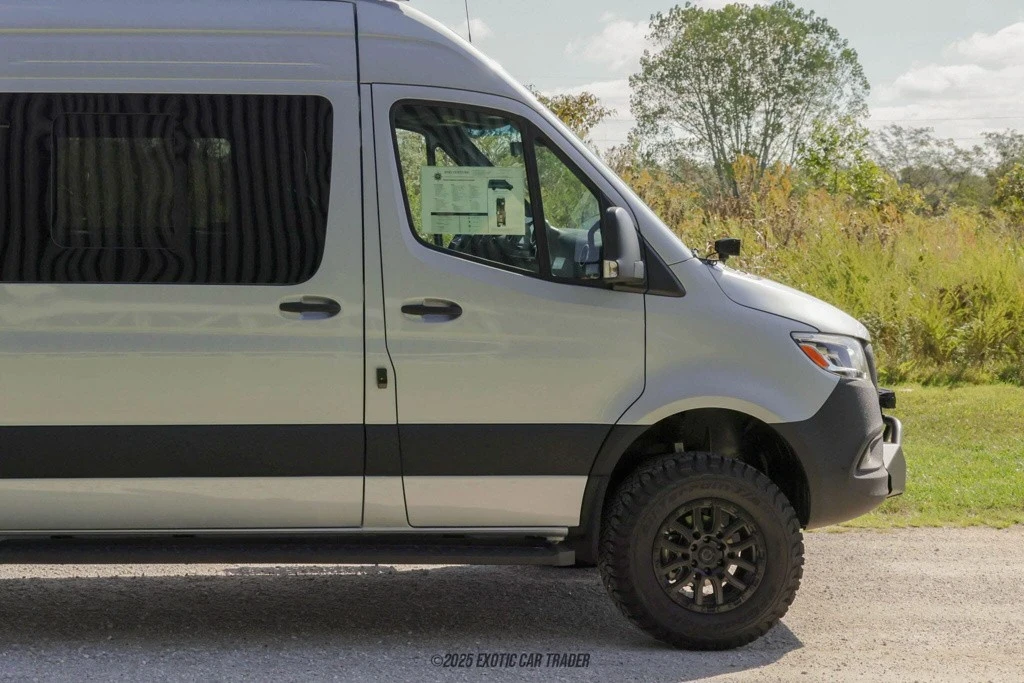 2025 Mercedes-Benz VS30 Sprinter - Image 11 of 12