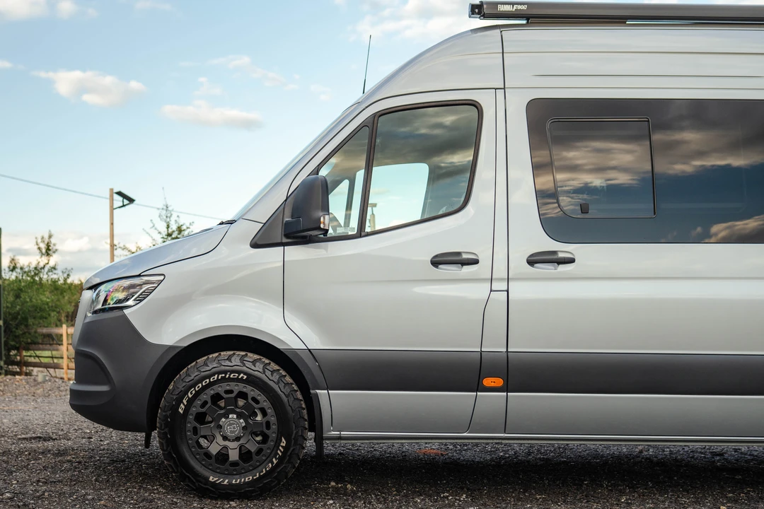 2025 Mercedes-Benz VS30 Sprinter - Image 18 of 31