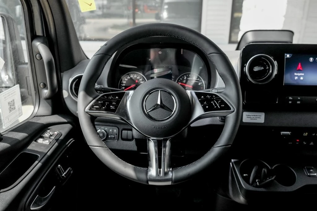2025 Mercedes-Benz VS30 Sprinter - Image 18 of 21