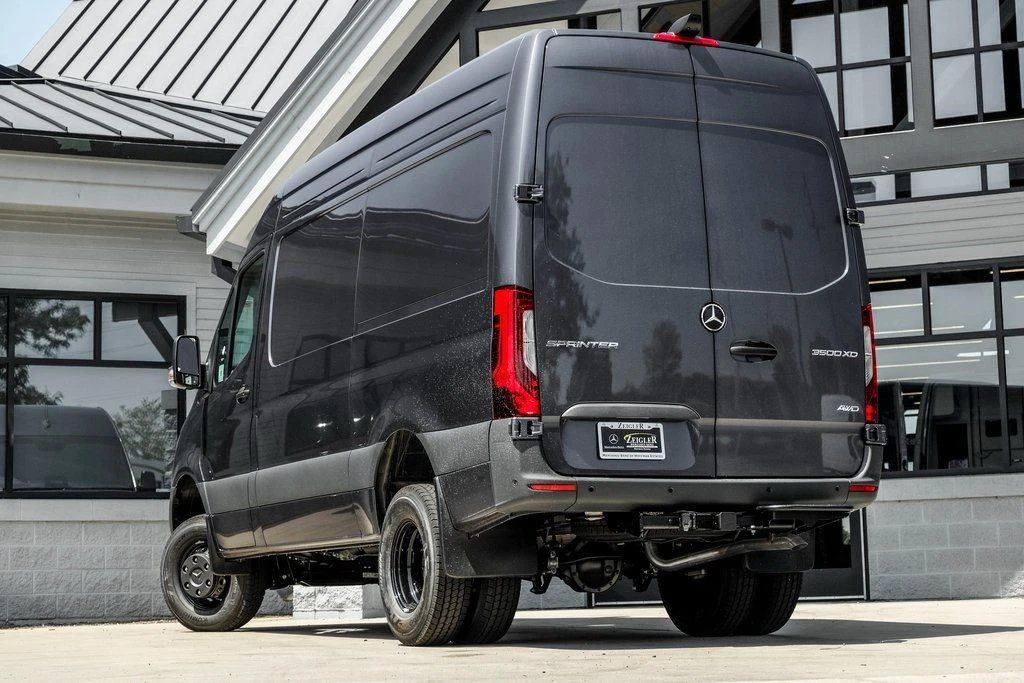 2025 Mercedes-Benz VS30 Sprinter - Image 2 of 21