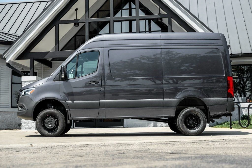 2025 Mercedes-Benz VS30 Sprinter - Image 3 of 21