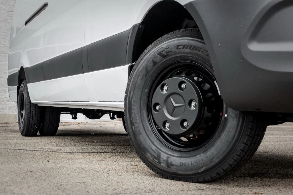 2025 Mercedes-Benz VS30 Sprinter - Image 8 of 12