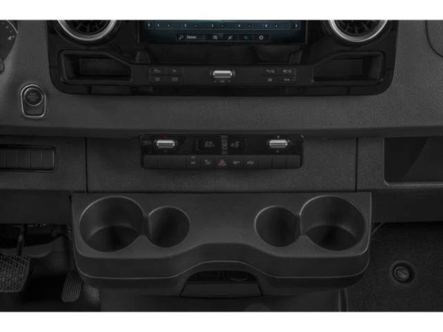 2025 Mercedes-Benz VS30 Sprinter - Image 12 of 14