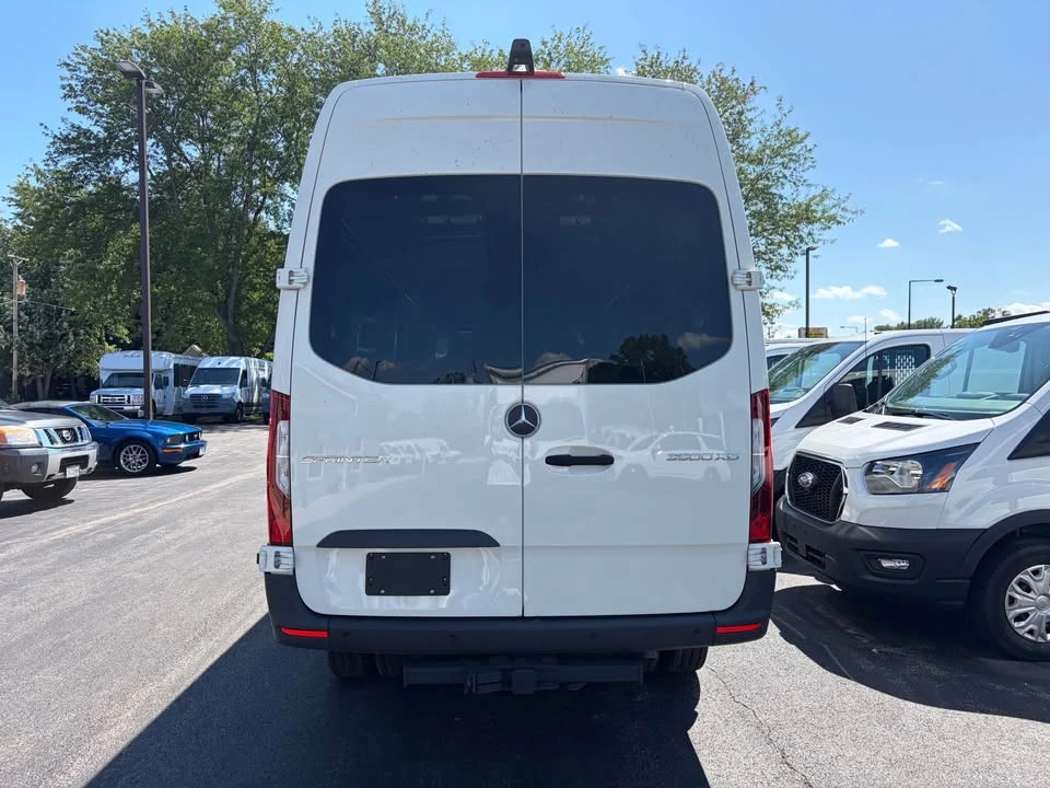 2025 Mercedes-Benz VS30 Sprinter - Image 4 of 17