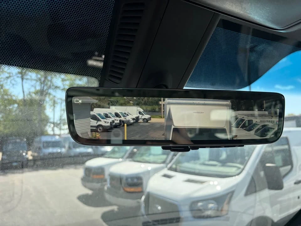 2025 Mercedes-Benz VS30 Sprinter - Image 15 of 17