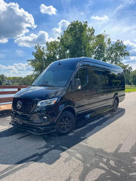 2025 Mercedes-Benz VS30 Sprinter - Image 2 of 9