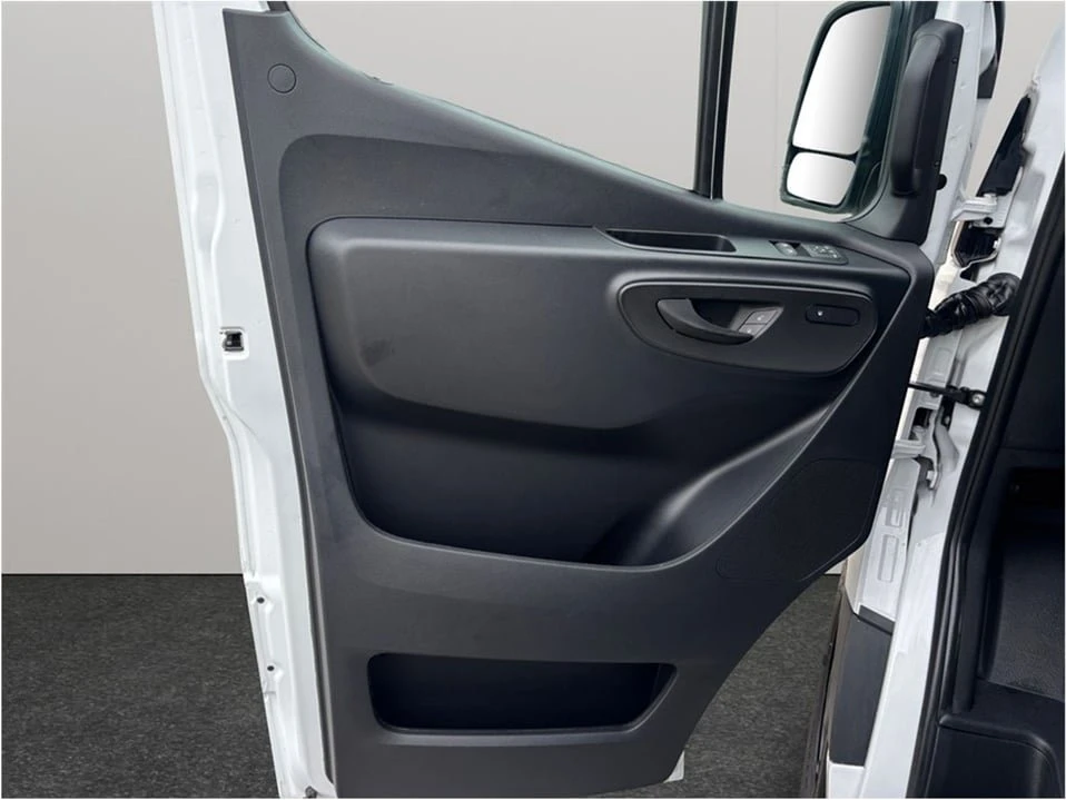 2025 Mercedes-Benz VS30 Sprinter - Image 17 of 20