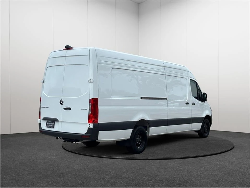 2025 Mercedes-Benz VS30 Sprinter - Image 9 of 20
