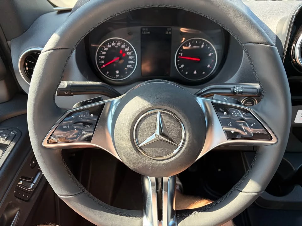 2025 Mercedes-Benz VS30 Sprinter - Image 8 of 13
