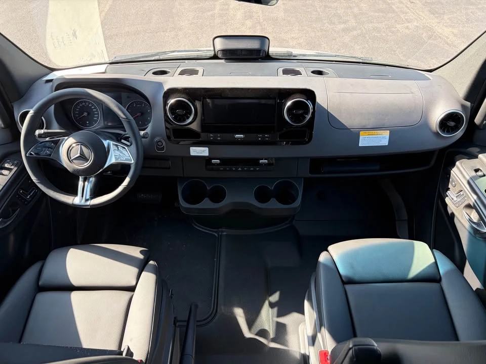 2025 Mercedes-Benz VS30 Sprinter - Image 7 of 13