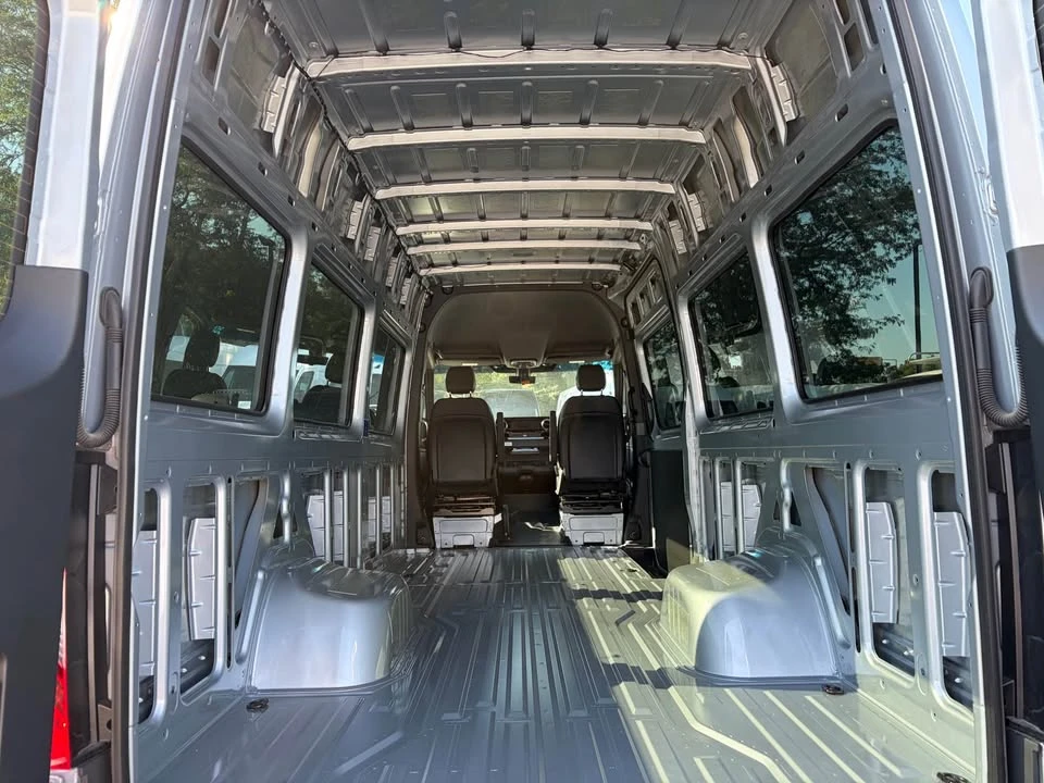 2025 Mercedes-Benz VS30 Sprinter - Image 3 of 13