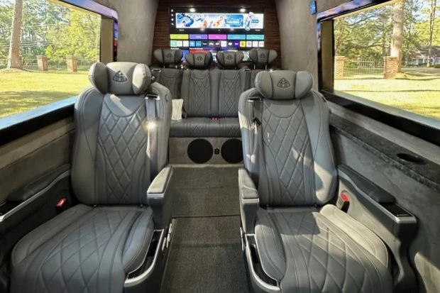 2025 Mercedes-Benz VS30 Sprinter - Image 3 of 7