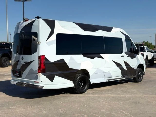 2025 Mercedes-Benz VS30 Sprinter - Image 2 of 20