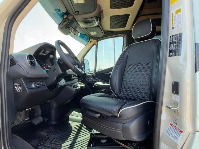 2025 Mercedes-Benz VS30 Sprinter - Image 15 of 20