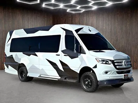 2025 Mercedes-Benz Sprinter 3500 Custom 170 WB