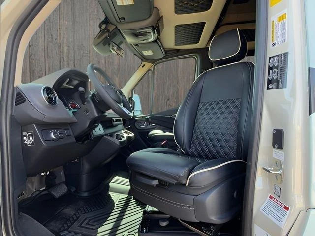 2025 Mercedes-Benz VS30 Sprinter - Image 15 of 20