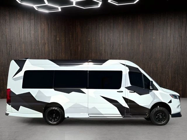 2025 Mercedes-Benz VS30 Sprinter - Image 9 of 20