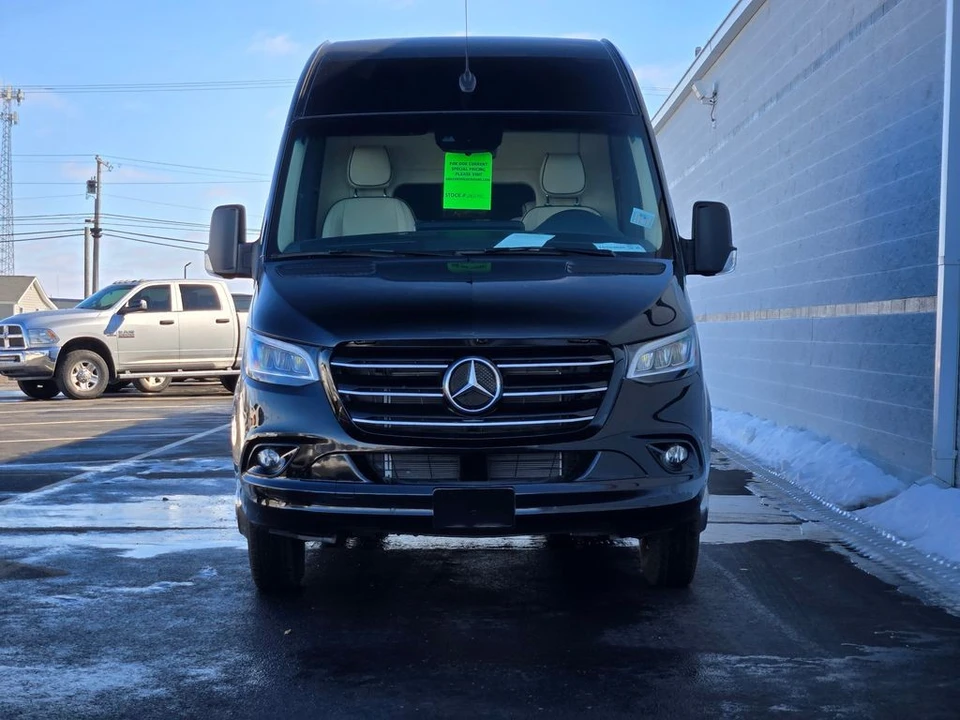 2025 Mercedes-Benz VS30 Sprinter - Image 6 of 21