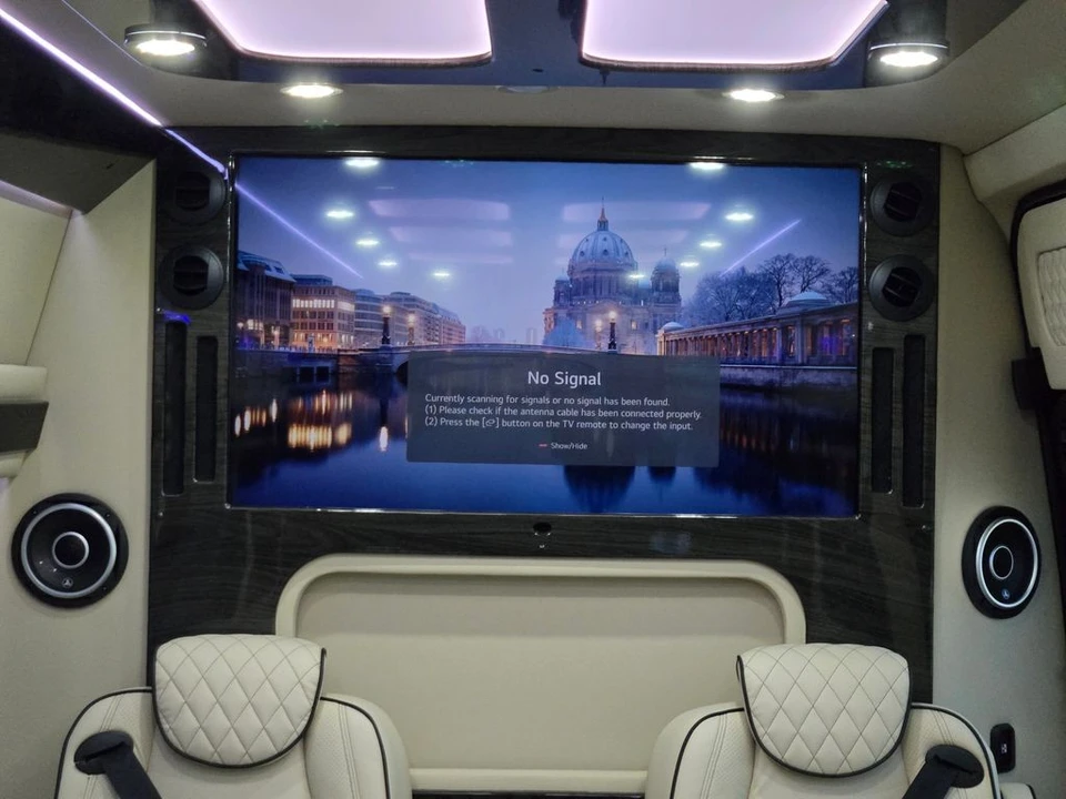 2025 Mercedes-Benz VS30 Sprinter - Image 11 of 21