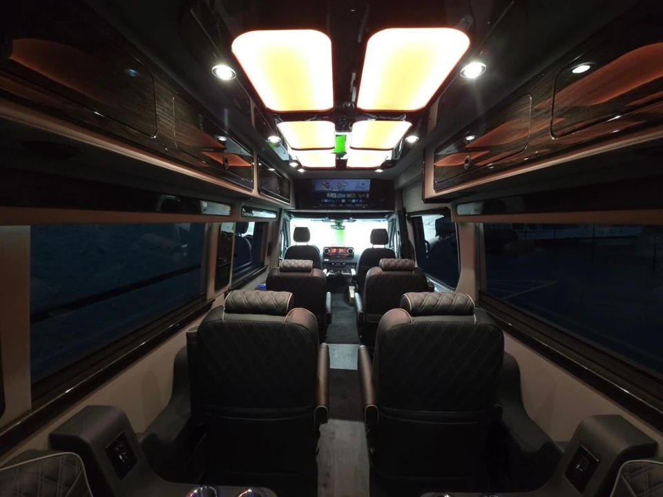 2025 Mercedes-Benz VS30 Sprinter - Image 6 of 12