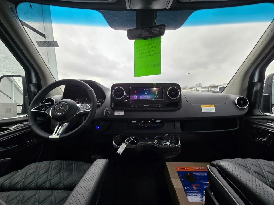 2025 Mercedes-Benz VS30 Sprinter - Image 7 of 12
