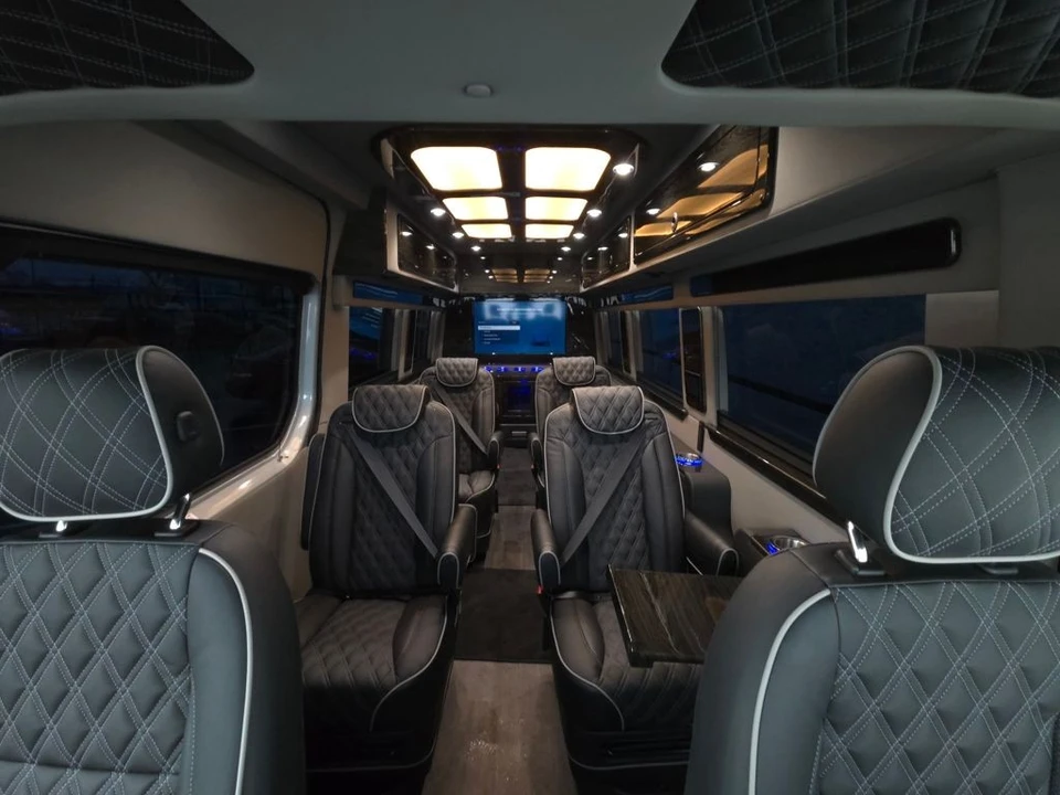 2025 Mercedes-Benz VS30 Sprinter - Image 5 of 12