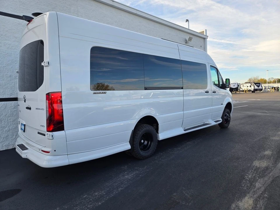 2025 Mercedes-Benz VS30 Sprinter - Image 17 of 21