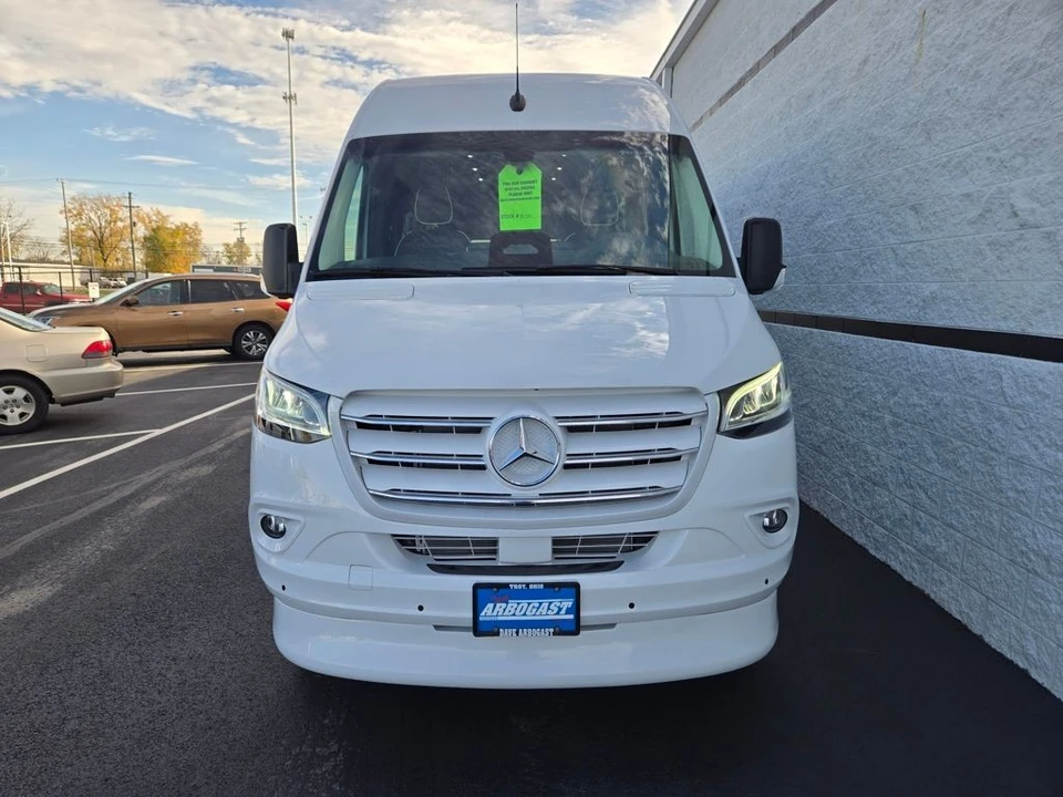 2025 Mercedes-Benz VS30 Sprinter - Image 17 of 21