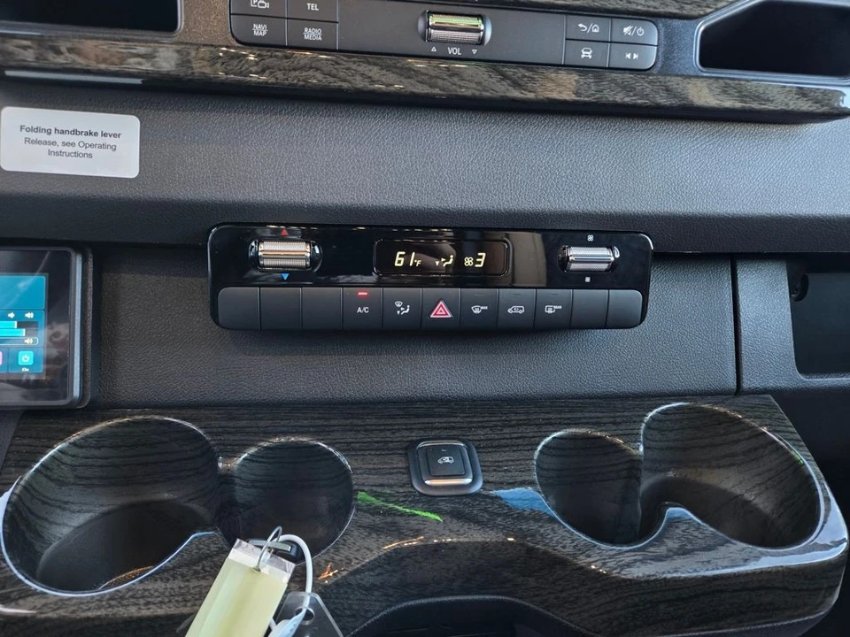 2025 Mercedes-Benz VS30 Sprinter - Image 10 of 21