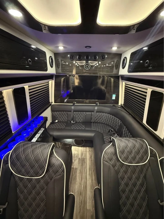 2025 Mercedes-Benz Sprinter - Image 9 of 9