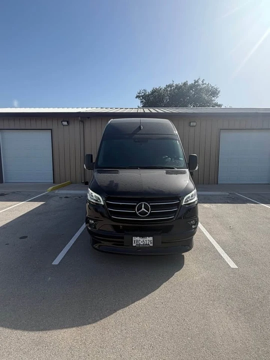 2025 Mercedes-Benz VS30 Sprinter - Image 2 of 12