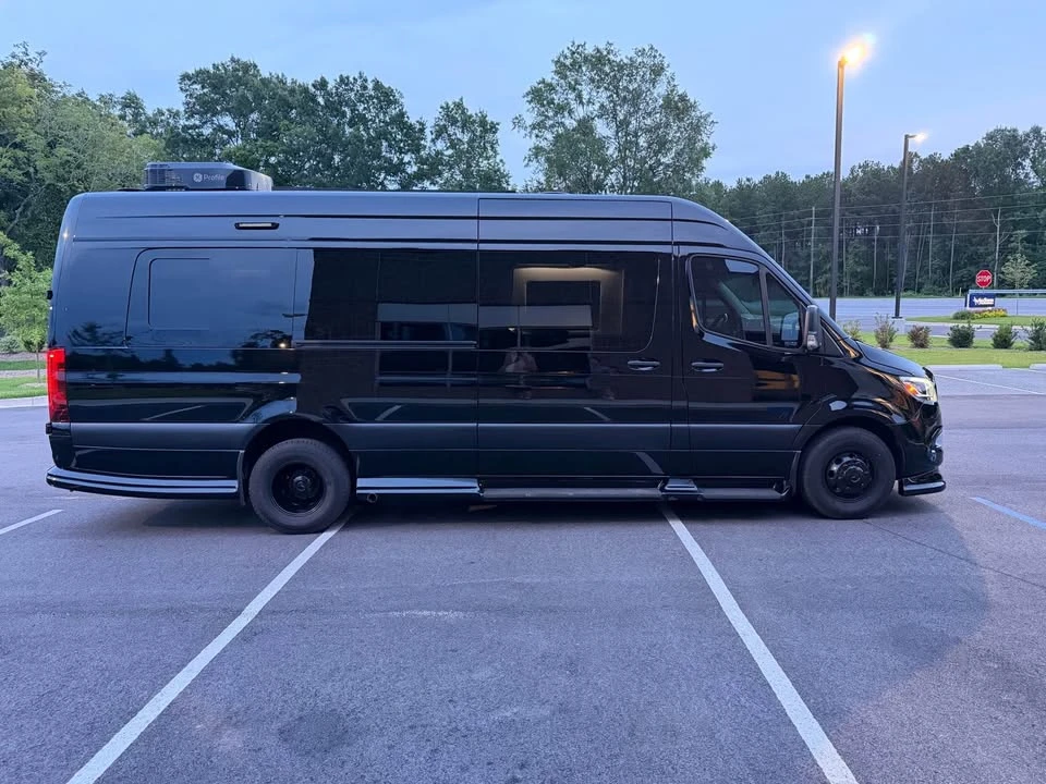 2025 Mercedes-Benz VS30 Sprinter - Image 9 of 9