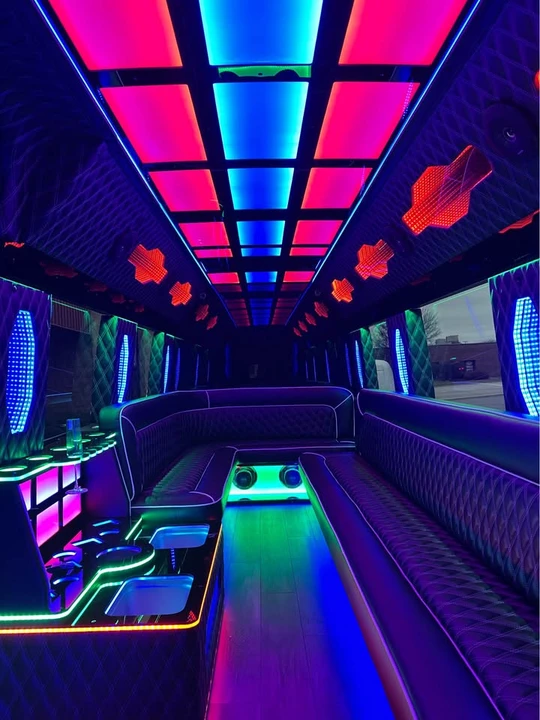 2025 Mercedes-Benz VS30 Sprinter - Image 19 of 19