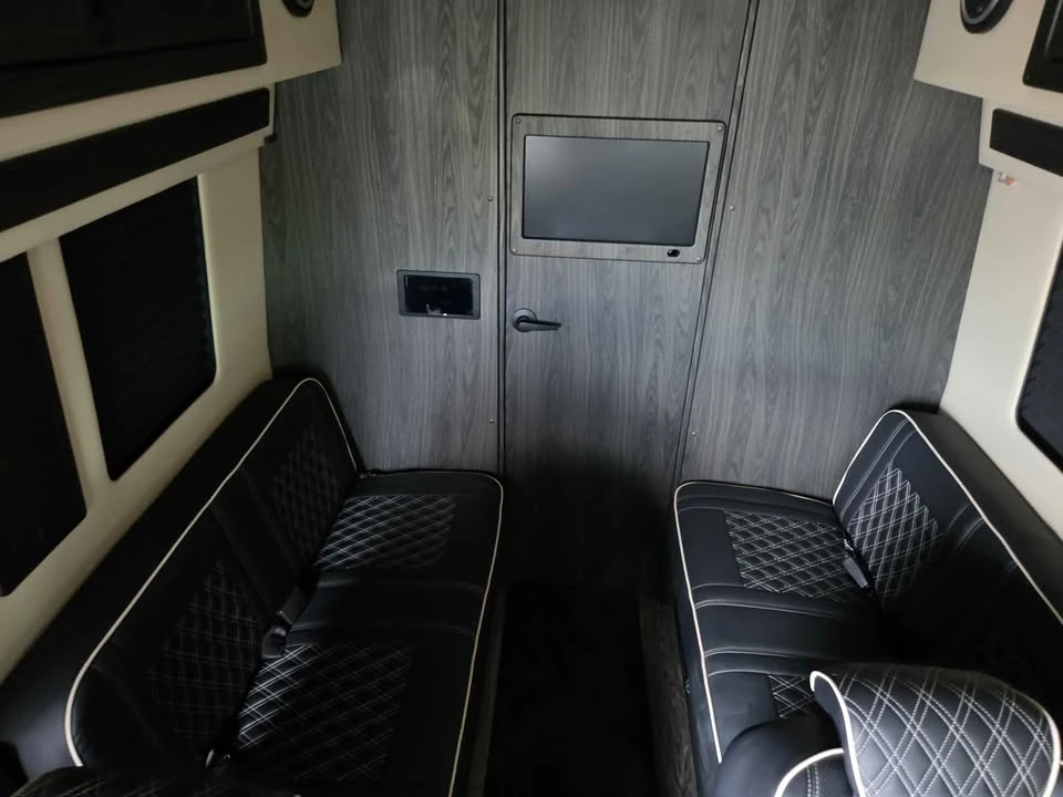 2025 Mercedes-Benz VS30 Sprinter - Image 5 of 12