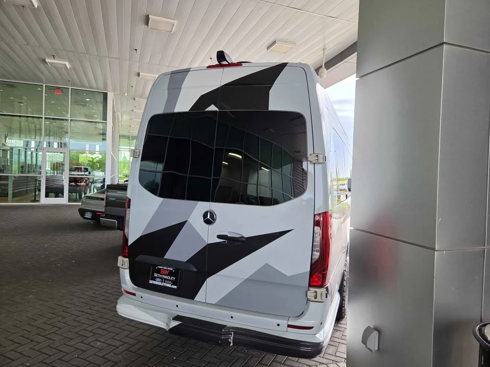 2025 Mercedes-Benz VS30 Sprinter - Image 10 of 12