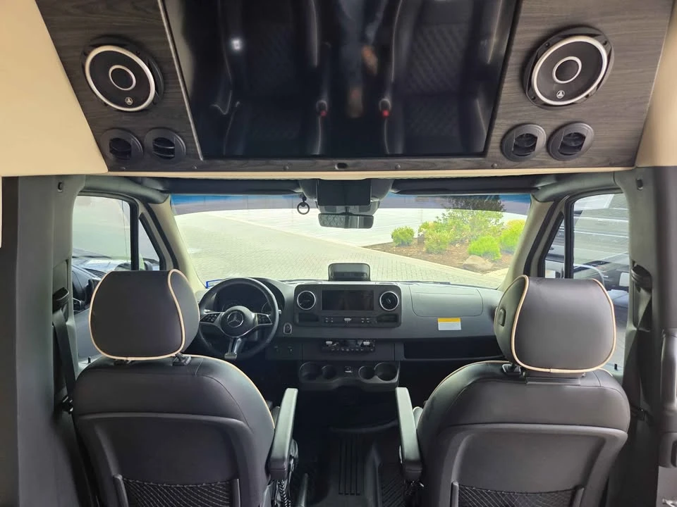 2025 Mercedes-Benz VS30 Sprinter - Image 9 of 12