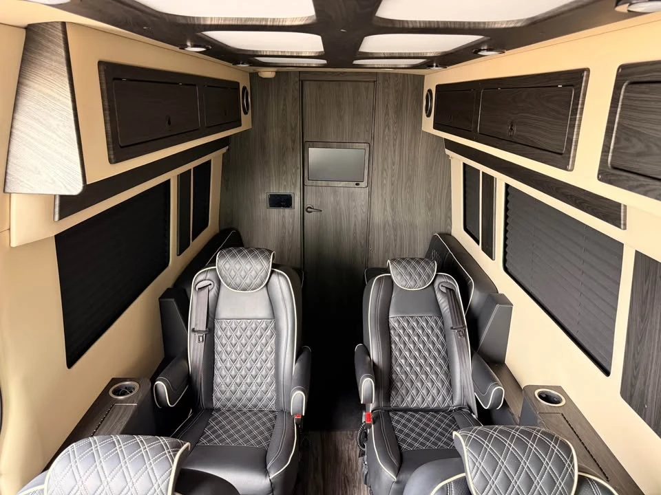 2025 Mercedes-Benz VS30 Sprinter - Image 10 of 12