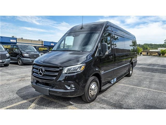 2025 Mercedes-Benz VS30 Sprinter - Image 9 of 21