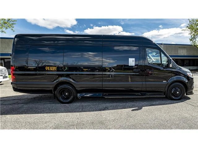 2025 Mercedes-Benz VS30 Sprinter - Image 4 of 21