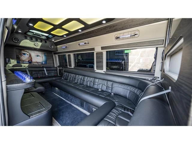 2025 Mercedes-Benz VS30 Sprinter - Image 14 of 21