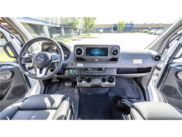 2025 Mercedes-Benz VS30 Sprinter - Image 20 of 21