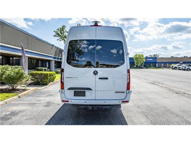 2025 Mercedes-Benz VS30 Sprinter - Image 5 of 21