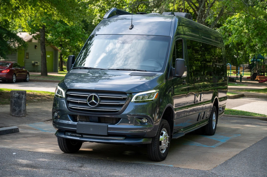 2025 Mercedes-Benz VS30 Sprinter - Image 9 of 31